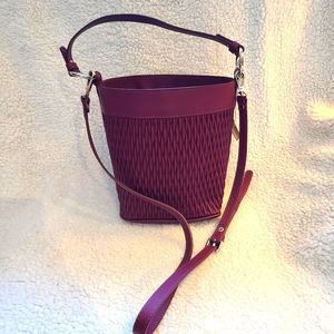 Anna Paola - NWT - genuine burgundy leather crossbody/handbag
